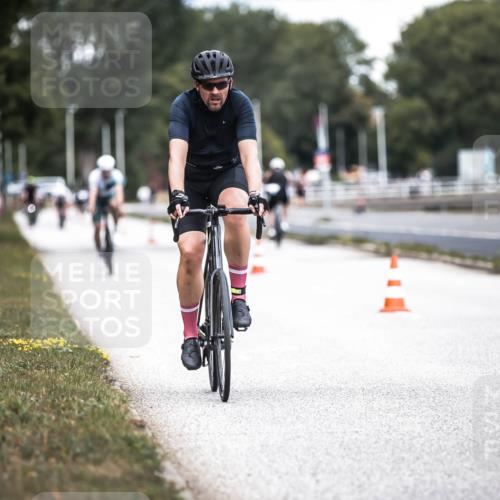 16.08.2026 - KN Förde Triathlon 2026 H.Heesch http://msf.ph/oto/9986321 16.08.2026 13:09:49 Radfahren 553, 605, 735 meine-sportfotos.de