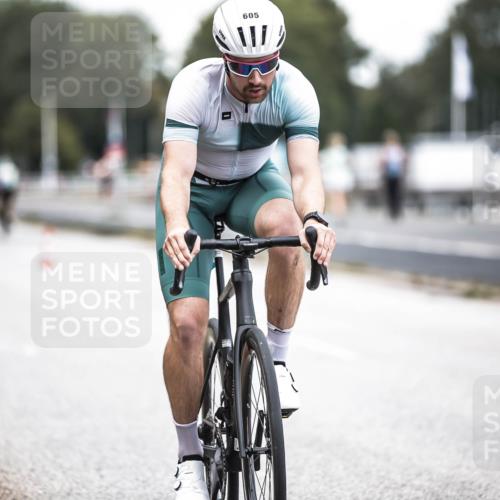 16.08.2026 - KN Förde Triathlon 2026 H.Heesch http://msf.ph/oto/9986332 16.08.2026 13:09:54 Radfahren 553, 601, 605, 738 meine-sportfotos.de