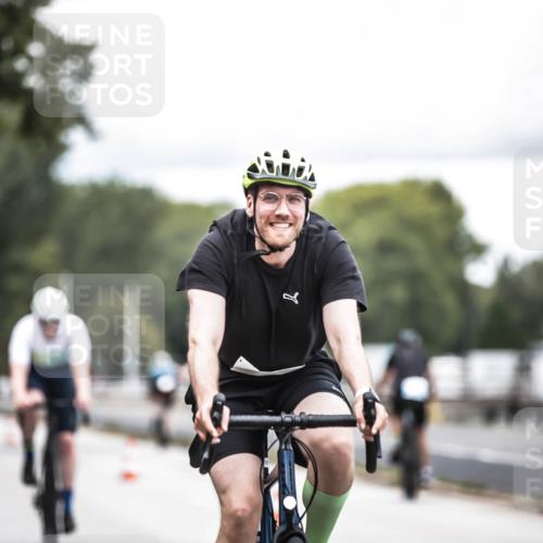 16.08.2026 - KN Förde Triathlon 2026 H.Heesch http://msf.ph/oto/9986355 16.08.2026 13:10:04 Radfahren 504, 524, 595, 701, 704, 743 meine-sportfotos.de