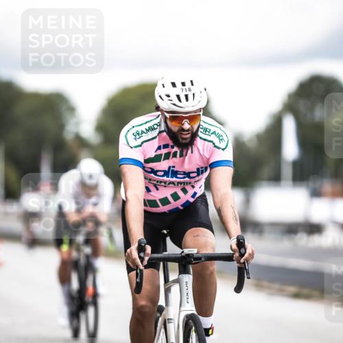 16.08.2026 - KN Förde Triathlon 2026 H.Heesch http://msf.ph/oto/9986400 16.08.2026 13:10:12 Radfahren 594, 710, 718, 732 meine-sportfotos.de