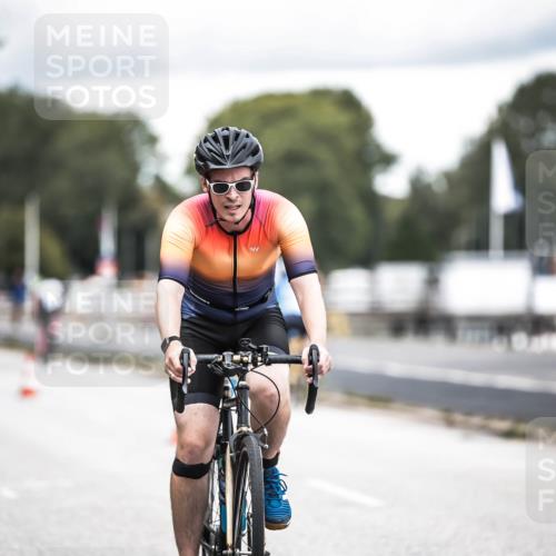 16.08.2026 - KN Förde Triathlon 2026 H.Heesch http://msf.ph/oto/9986425 16.08.2026 13:10:17 Radfahren 592, 710 meine-sportfotos.de