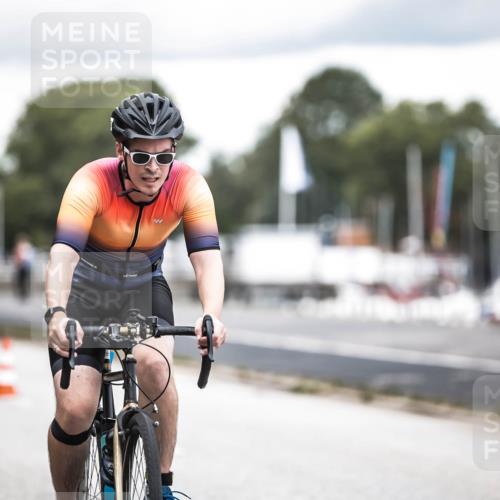 16.08.2026 - KN Förde Triathlon 2026 H.Heesch http://msf.ph/oto/9986430 16.08.2026 13:10:18 Radfahren 592, 710 meine-sportfotos.de