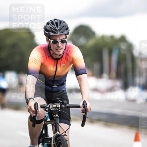 16.08.2026 - KN Förde Triathlon 2026 H.Heesch http://msf.ph/oto/9986435 16.08.2026 13:10:18 Radfahren 592, 710 meine-sportfotos.de