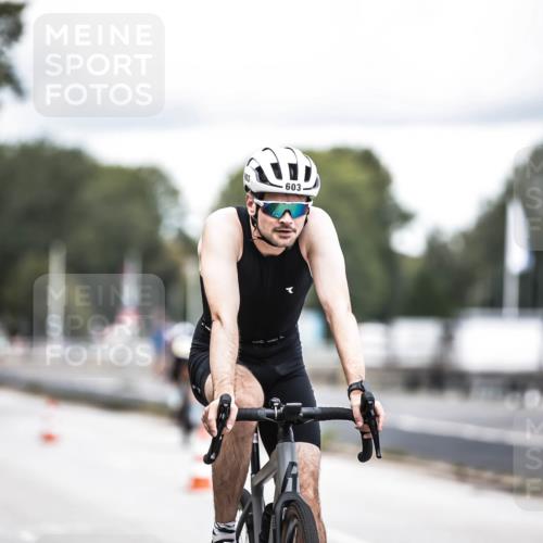 16.08.2026 - KN Förde Triathlon 2026 H.Heesch http://msf.ph/oto/9986445 16.08.2026 13:10:32 Radfahren 574, 603 meine-sportfotos.de
