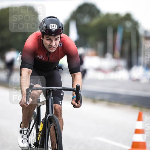 16.08.2026 - KN Förde Triathlon 2026 H.Heesch http://msf.ph/oto/9986468 16.08.2026 13:10:42 Radfahren 541, 544, 549, 556 meine-sportfotos.de