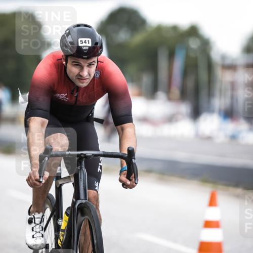 16.08.2026 - KN Förde Triathlon 2026 H.Heesch http://msf.ph/oto/9986469 16.08.2026 13:10:42 Radfahren 541, 544, 549, 556 meine-sportfotos.de