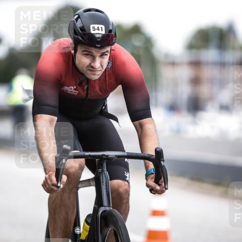 16.08.2026 - KN Förde Triathlon 2026 H.Heesch http://msf.ph/oto/9986472 16.08.2026 13:10:42 Radfahren 541, 544, 549, 556 meine-sportfotos.de
