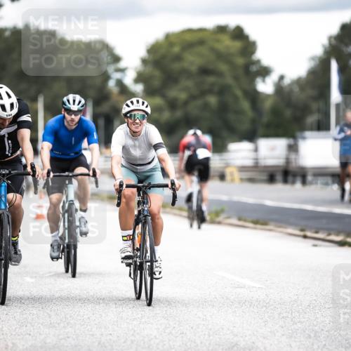 16.08.2026 - KN Förde Triathlon 2026 H.Heesch http://msf.ph/oto/9986479 16.08.2026 13:10:51 Radfahren 590, 602, 607, 722, 733, 747 meine-sportfotos.de