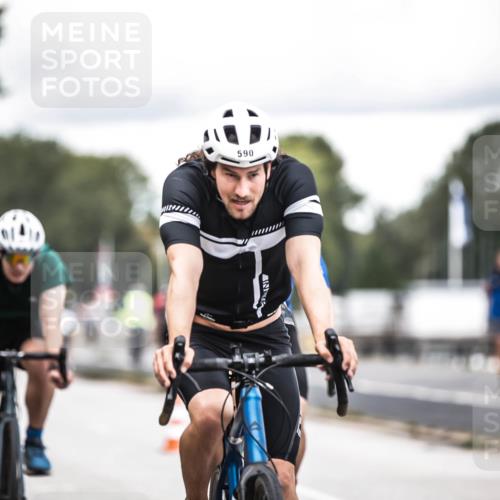 16.08.2026 - KN Förde Triathlon 2026 H.Heesch http://msf.ph/oto/9986493 16.08.2026 13:10:53 Radfahren 590, 602, 607, 722 meine-sportfotos.de