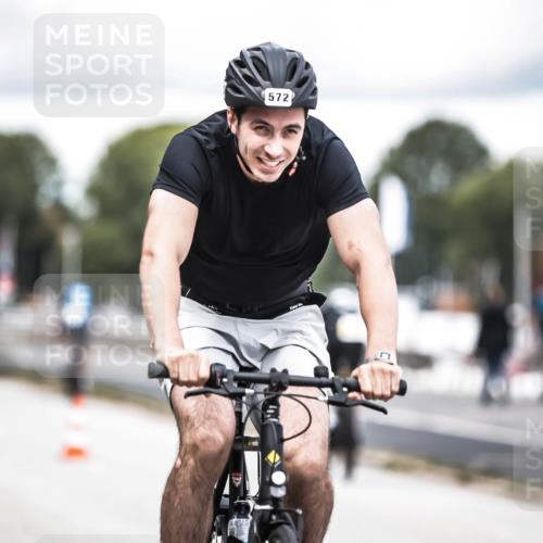 16.08.2026 - KN Förde Triathlon 2026 H.Heesch http://msf.ph/oto/9986613 16.08.2026 13:11:22 Radfahren 572, 576, 604, 608, 703, 716 meine-sportfotos.de