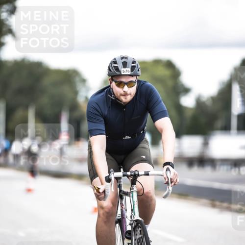 16.08.2026 - KN Förde Triathlon 2026 H.Heesch http://msf.ph/oto/9986631 16.08.2026 13:11:25 Radfahren 557, 572, 576, 604, 608, 703, 716 meine-sportfotos.de