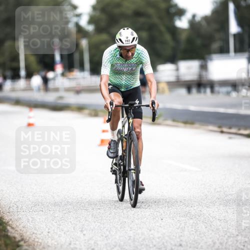 16.08.2026 - KN Förde Triathlon 2026 H.Heesch http://msf.ph/oto/9986710 16.08.2026 13:11:48 Radfahren 522, 702 meine-sportfotos.de