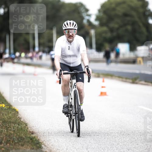 16.08.2026 - KN Förde Triathlon 2026 H.Heesch http://msf.ph/oto/9986721 16.08.2026 13:11:54 Radfahren 533, 737 meine-sportfotos.de