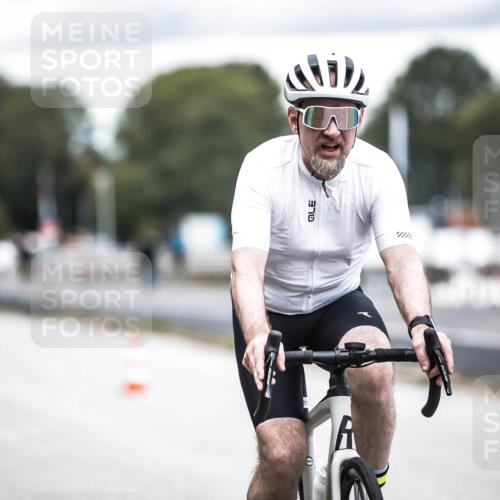 16.08.2026 - KN Förde Triathlon 2026 H.Heesch http://msf.ph/oto/9986734 16.08.2026 13:11:55 Radfahren 533, 737 meine-sportfotos.de
