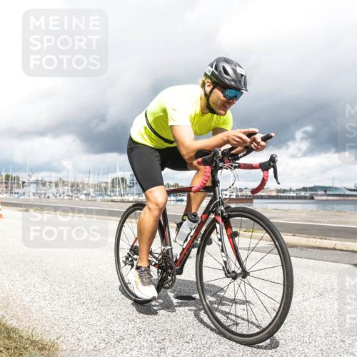 16.08.2026 - KN Förde Triathlon 2026 H.Heesch http://msf.ph/oto/9986908 16.08.2026 12:58:42 Radfahren 528, 552, 595, 611, 713 meine-sportfotos.de