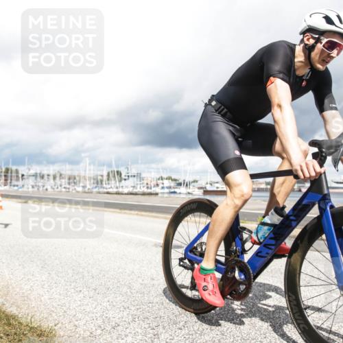 16.08.2026 - KN Förde Triathlon 2026 H.Heesch http://msf.ph/oto/9987031 16.08.2026 13:00:25 Radfahren 551, 577, 578, 602, 701, 732, 735, 736 meine-sportfotos.de