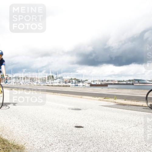 16.08.2026 - KN Förde Triathlon 2026 H.Heesch http://msf.ph/oto/9987058 16.08.2026 13:01:33 Radfahren 504, 541, 595, 606, 710 meine-sportfotos.de