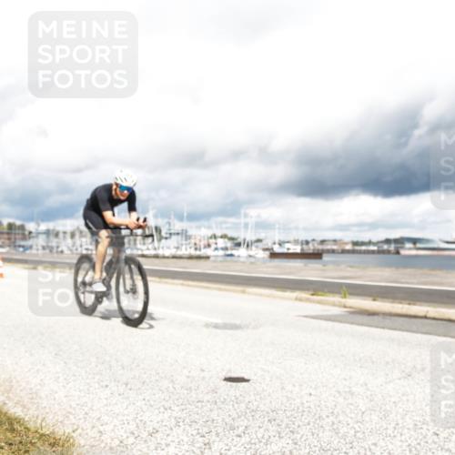 16.08.2026 - KN Förde Triathlon 2026 H.Heesch http://msf.ph/oto/9987109 16.08.2026 13:02:41 Radfahren 502, 505, 557, 599, 701, 707 meine-sportfotos.de