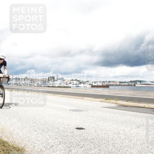 16.08.2026 - KN Förde Triathlon 2026 H.Heesch http://msf.ph/oto/9987120 16.08.2026 13:02:45 Radfahren 557, 701, 707 meine-sportfotos.de