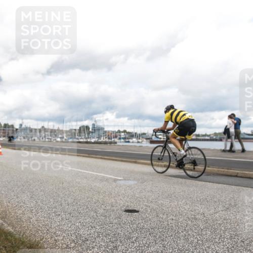 16.08.2026 - KN Förde Triathlon 2026 H.Heesch http://msf.ph/oto/9987321 16.08.2026 13:07:03 Radfahren 525, 543, 727 meine-sportfotos.de