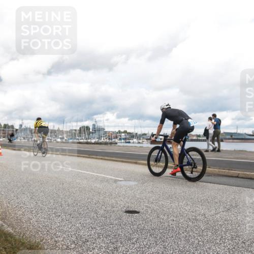 16.08.2026 - KN Förde Triathlon 2026 H.Heesch http://msf.ph/oto/9987322 16.08.2026 13:07:03 Radfahren 525, 543, 727 meine-sportfotos.de