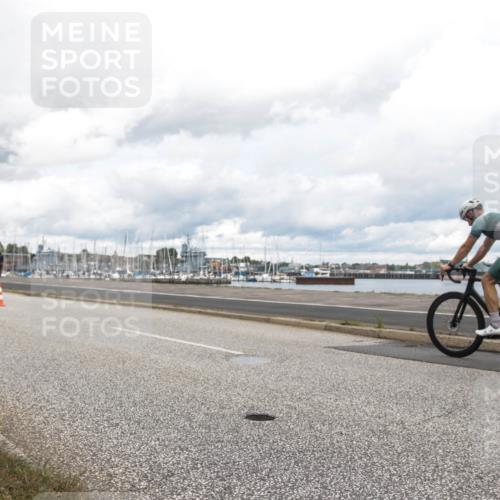 16.08.2026 - KN Förde Triathlon 2026 H.Heesch http://msf.ph/oto/9987336 16.08.2026 13:07:32 Radfahren 196, 513, 592, 718 meine-sportfotos.de