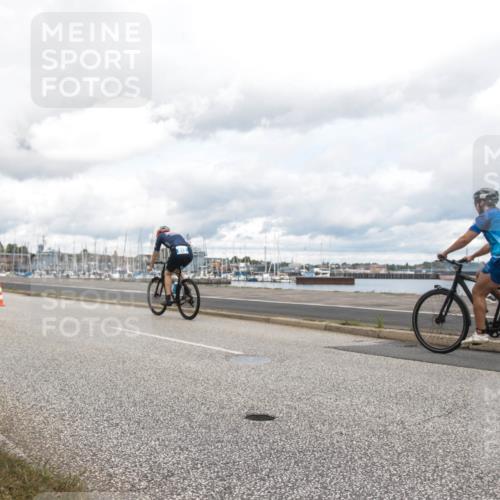 16.08.2026 - KN Förde Triathlon 2026 H.Heesch http://msf.ph/oto/9987366 16.08.2026 13:08:30 Radfahren 547, 597 meine-sportfotos.de