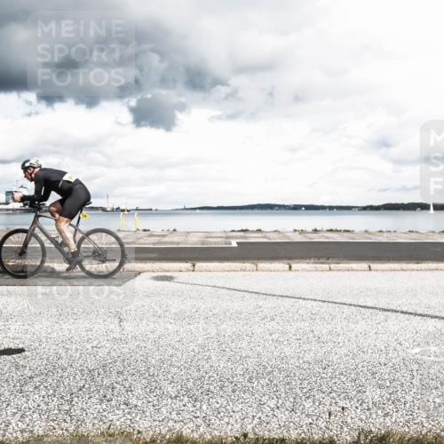 16.08.2026 - KN Förde Triathlon 2026 H.Heesch http://msf.ph/oto/9987637 16.08.2026 13:19:35 Radfahren 522, 574, 701, 716, 743 meine-sportfotos.de