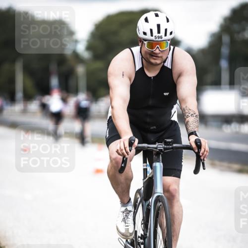 16.08.2026 - KN Förde Triathlon 2026 H.Heesch http://msf.ph/oto/9987979 16.08.2026 13:12:22 Radfahren 596, 701 meine-sportfotos.de