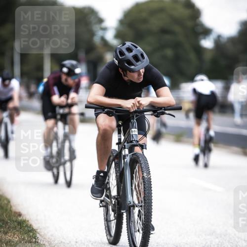 16.08.2026 - KN Förde Triathlon 2026 H.Heesch http://msf.ph/oto/9988057 16.08.2026 13:12:58 Radfahren 549, 556, 588, 601, 606, 733, 734 meine-sportfotos.de