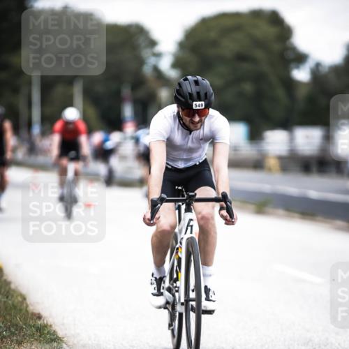 16.08.2026 - KN Förde Triathlon 2026 H.Heesch http://msf.ph/oto/9988075 16.08.2026 13:13:00 Radfahren 549, 556, 588, 601, 606, 733, 734 meine-sportfotos.de