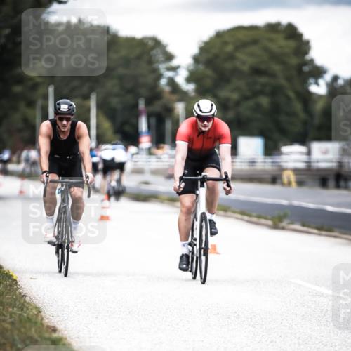 16.08.2026 - KN Förde Triathlon 2026 H.Heesch http://msf.ph/oto/9988081 16.08.2026 13:13:02 Radfahren 549, 556, 588, 601, 606, 733, 734 meine-sportfotos.de