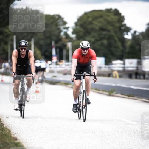 16.08.2026 - KN Förde Triathlon 2026 H.Heesch http://msf.ph/oto/9988083 16.08.2026 13:13:02 Radfahren 549, 556, 588, 601, 606, 733, 734 meine-sportfotos.de