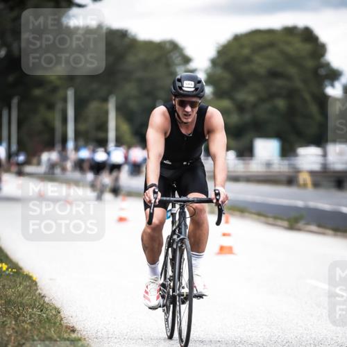 16.08.2026 - KN Förde Triathlon 2026 H.Heesch http://msf.ph/oto/9988089 16.08.2026 13:13:03 Radfahren 549, 556, 588, 606, 734 meine-sportfotos.de