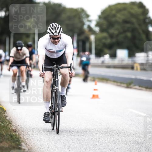 16.08.2026 - KN Förde Triathlon 2026 H.Heesch http://msf.ph/oto/9988107 16.08.2026 13:13:11 Radfahren 532, 534, 544, 706, 730, 742, 747 meine-sportfotos.de