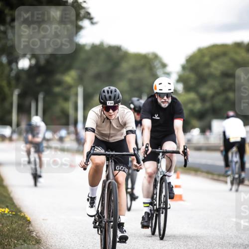 16.08.2026 - KN Förde Triathlon 2026 H.Heesch http://msf.ph/oto/9988119 16.08.2026 13:13:12 Radfahren 532, 534, 539, 544, 706, 730, 742, 747 meine-sportfotos.de