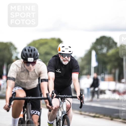 16.08.2026 - KN Förde Triathlon 2026 H.Heesch http://msf.ph/oto/9988129 16.08.2026 13:13:13 Radfahren 532, 534, 539, 544, 706, 721, 730, 742, 747 meine-sportfotos.de