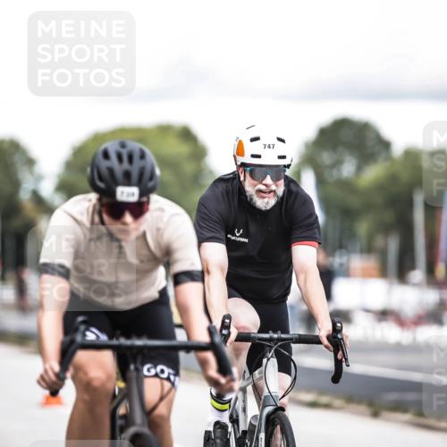 16.08.2026 - KN Förde Triathlon 2026 H.Heesch http://msf.ph/oto/9988132 16.08.2026 13:13:13 Radfahren 532, 534, 539, 544, 706, 721, 730, 742, 747 meine-sportfotos.de