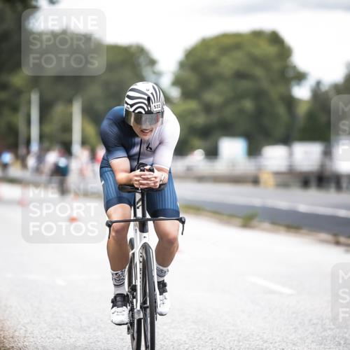 16.08.2026 - KN Förde Triathlon 2026 H.Heesch http://msf.ph/oto/9988138 16.08.2026 13:13:15 Radfahren 532, 539, 544, 706, 721, 730, 742, 747 meine-sportfotos.de