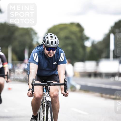 16.08.2026 - KN Förde Triathlon 2026 H.Heesch http://msf.ph/oto/9988239 16.08.2026 13:13:48 Radfahren 567, 571, 577, 585, 599, 608, 703 meine-sportfotos.de