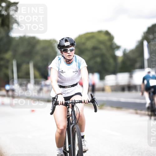 16.08.2026 - KN Förde Triathlon 2026 H.Heesch http://msf.ph/oto/9988265 16.08.2026 13:13:54 Radfahren 511, 535, 567, 585, 608, 731 meine-sportfotos.de