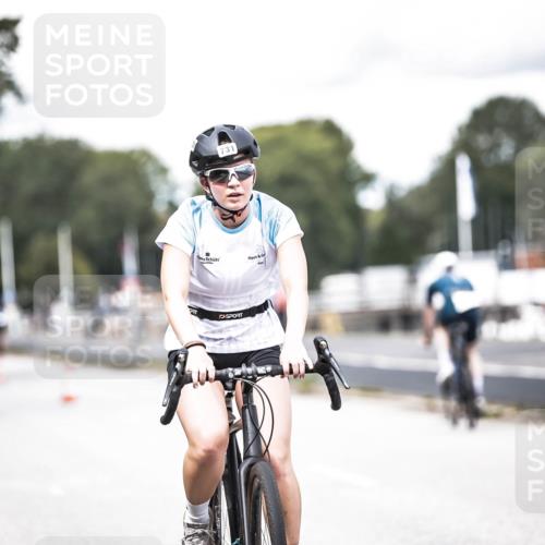 16.08.2026 - KN Förde Triathlon 2026 H.Heesch http://msf.ph/oto/9988268 16.08.2026 13:13:54 Radfahren 511, 535, 567, 585, 608, 731 meine-sportfotos.de