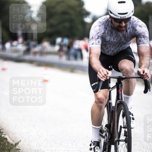 16.08.2026 - KN Förde Triathlon 2026 H.Heesch http://msf.ph/oto/9988289 16.08.2026 13:14:10 Radfahren 509, 530, 545 meine-sportfotos.de