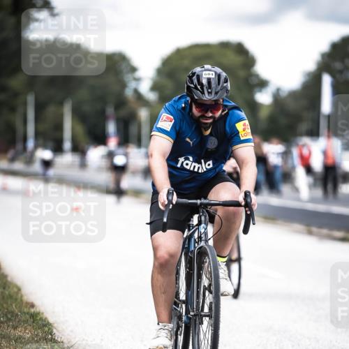 16.08.2026 - KN Förde Triathlon 2026 H.Heesch http://msf.ph/oto/9988316 16.08.2026 13:14:17 Radfahren 530, 540, 548, 604, 611, 705 meine-sportfotos.de