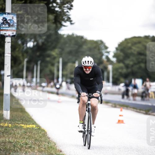 16.08.2026 - KN Förde Triathlon 2026 H.Heesch http://msf.ph/oto/9988351 16.08.2026 13:14:24 Radfahren 546, 555, 561, 568, 610, 705, 740 meine-sportfotos.de