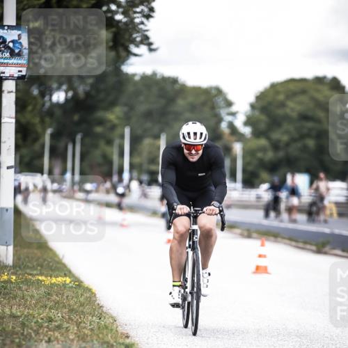 16.08.2026 - KN Förde Triathlon 2026 H.Heesch http://msf.ph/oto/9988352 16.08.2026 13:14:24 Radfahren 546, 555, 561, 568, 610, 705, 740 meine-sportfotos.de