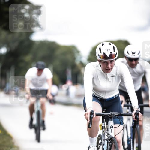 16.08.2026 - KN Förde Triathlon 2026 H.Heesch http://msf.ph/oto/9988397 16.08.2026 13:14:38 Radfahren 528, 533, 724, 726, 739 meine-sportfotos.de