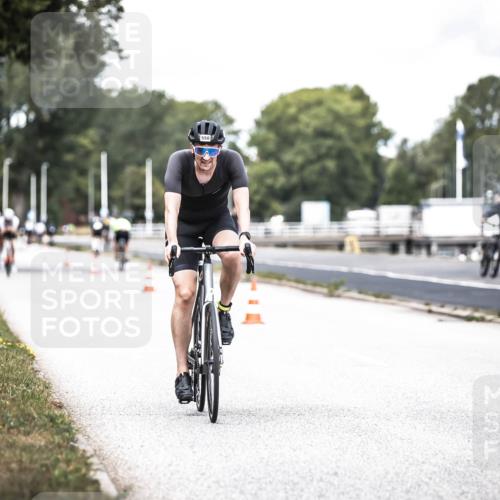 16.08.2026 - KN Förde Triathlon 2026 H.Heesch http://msf.ph/oto/9988432 16.08.2026 13:14:54 Radfahren 513, 550 meine-sportfotos.de