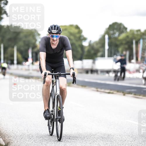 16.08.2026 - KN Förde Triathlon 2026 H.Heesch http://msf.ph/oto/9988441 16.08.2026 13:14:55 Radfahren 550 meine-sportfotos.de