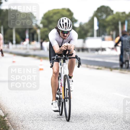 16.08.2026 - KN Förde Triathlon 2026 H.Heesch http://msf.ph/oto/9988459 16.08.2026 13:15:00 Radfahren 580 meine-sportfotos.de